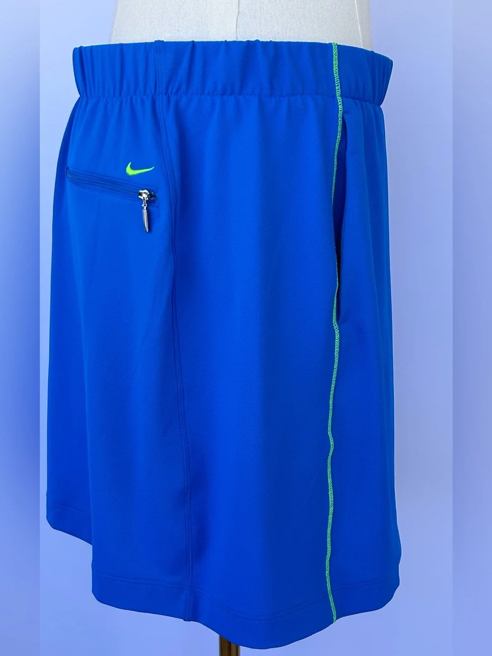 Nike pockets rear breathable